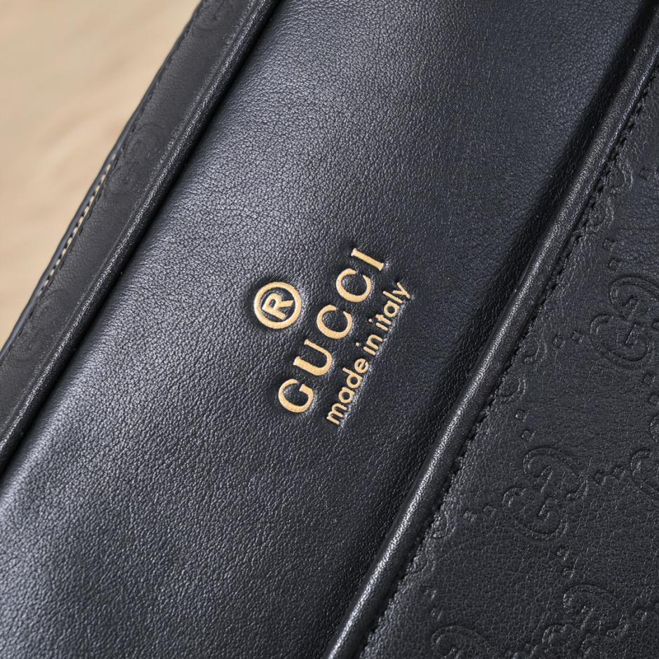 L’ultima borsa a tracolla da uomo di Gucci