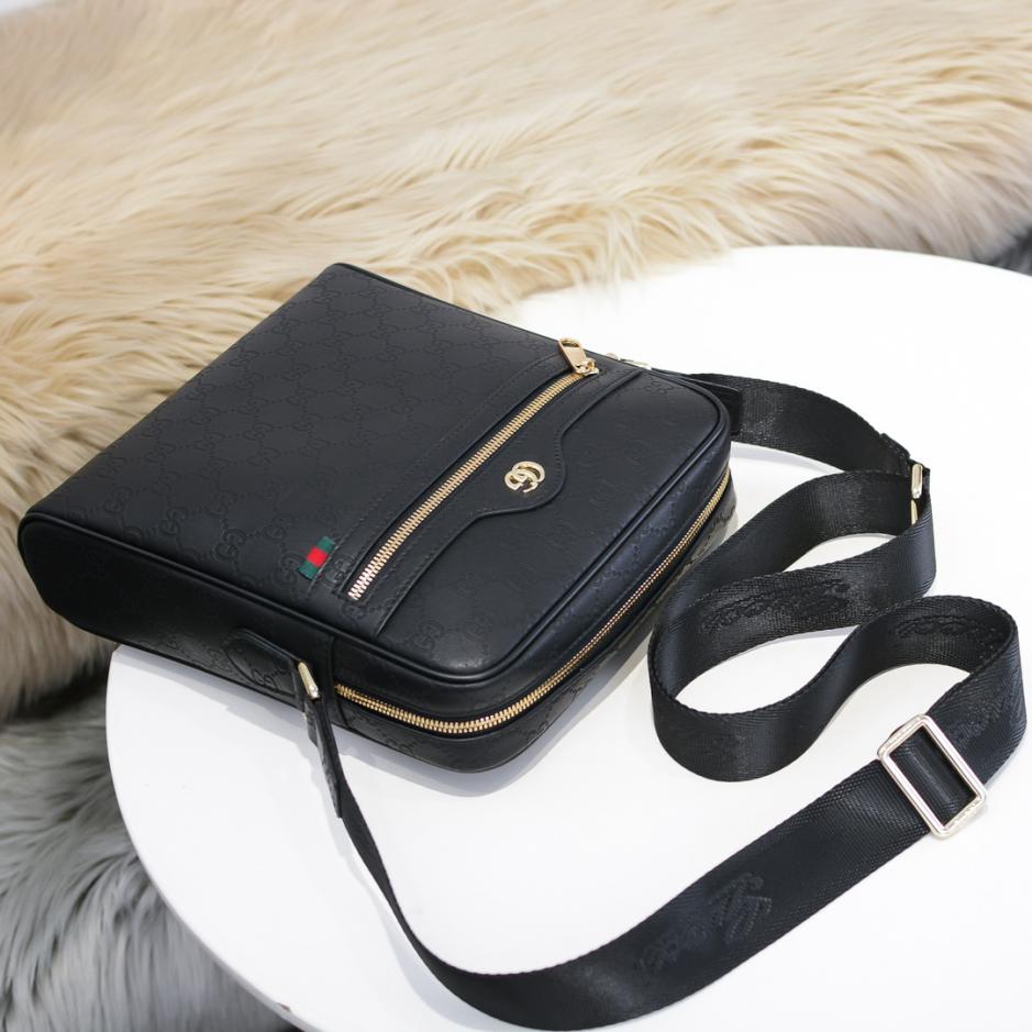 L’ultima borsa a tracolla da uomo di Gucci