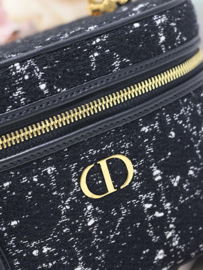 Borsa a mano piccola Dior 30 Montaigne “Panno grezzo nero con pelle”