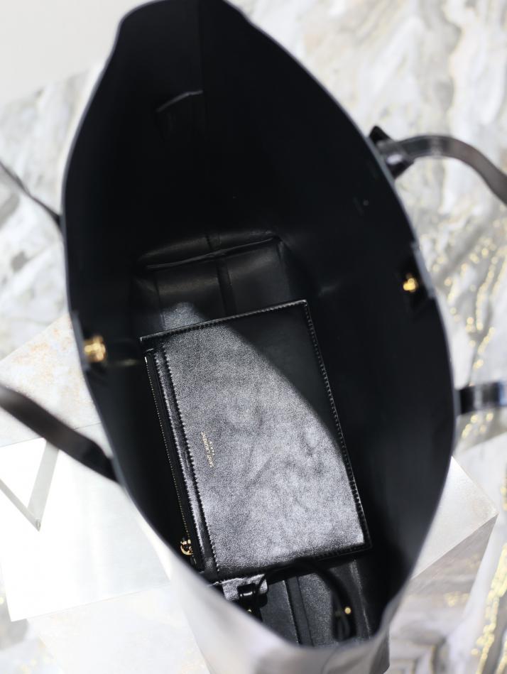 Borsa shopping SAINT LAURENT in pelle cerata nera