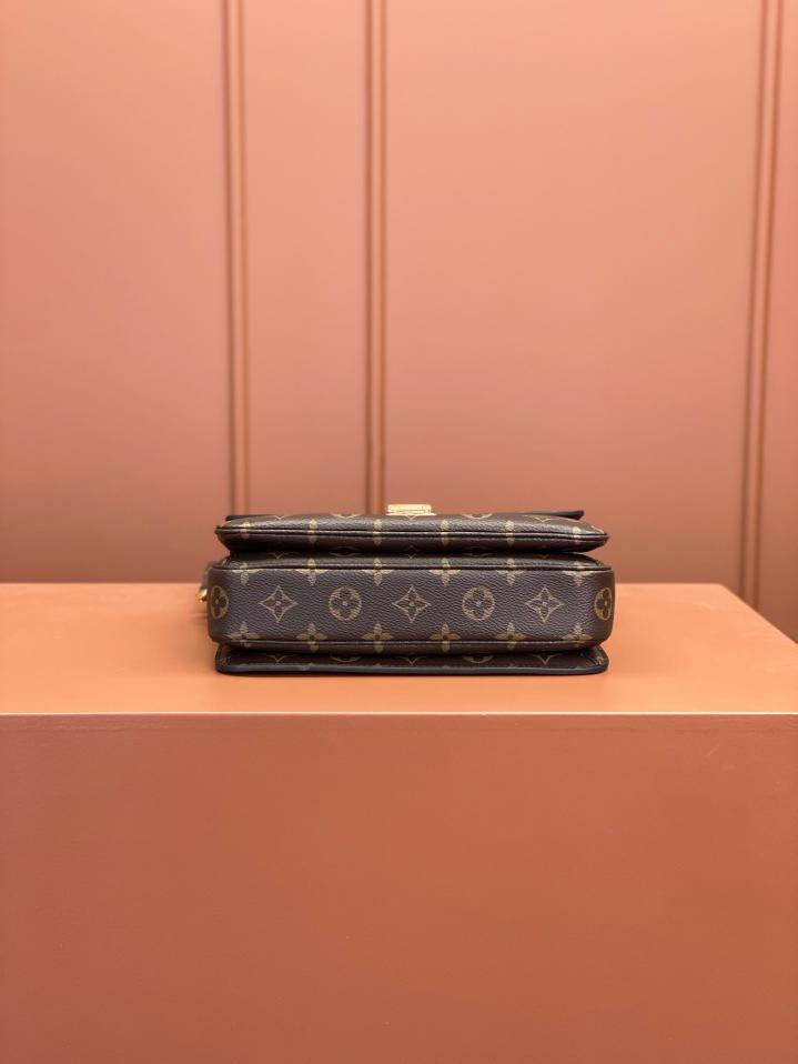 Versione speciale chip MB] LV POCHETTE Métis