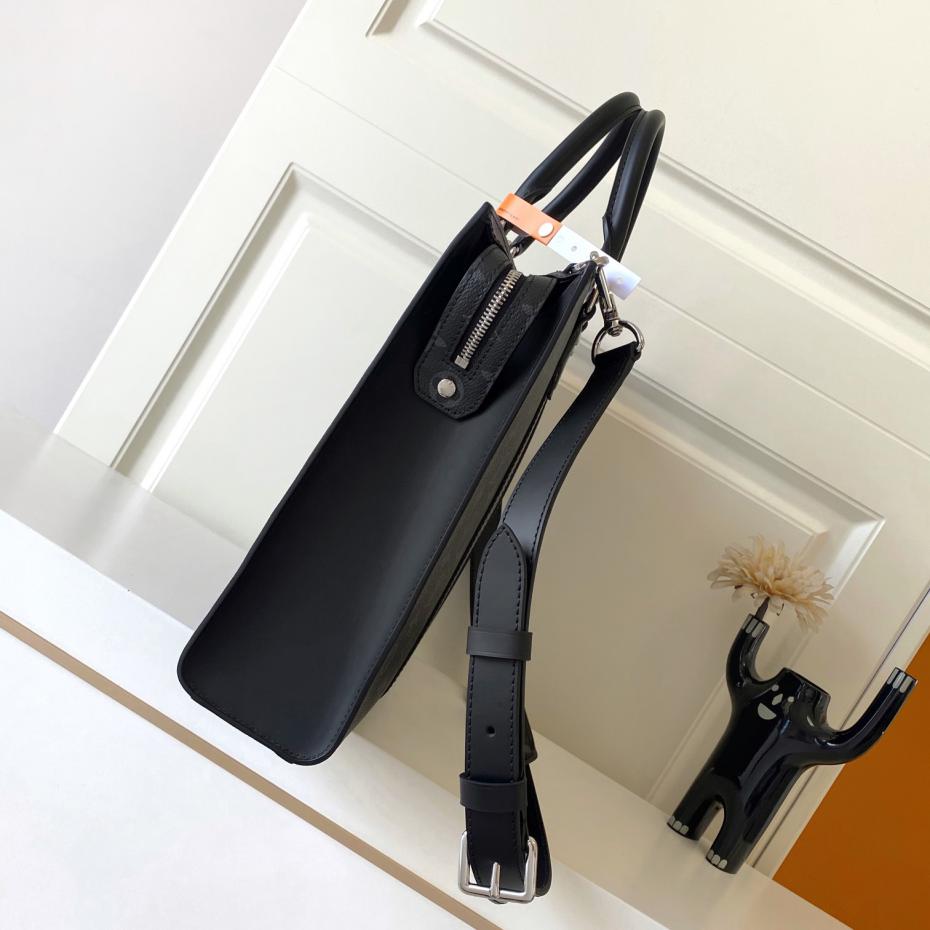 M11742 Versione con chip dinamico fiore nero La pelle è autentica qualità francese di grado A