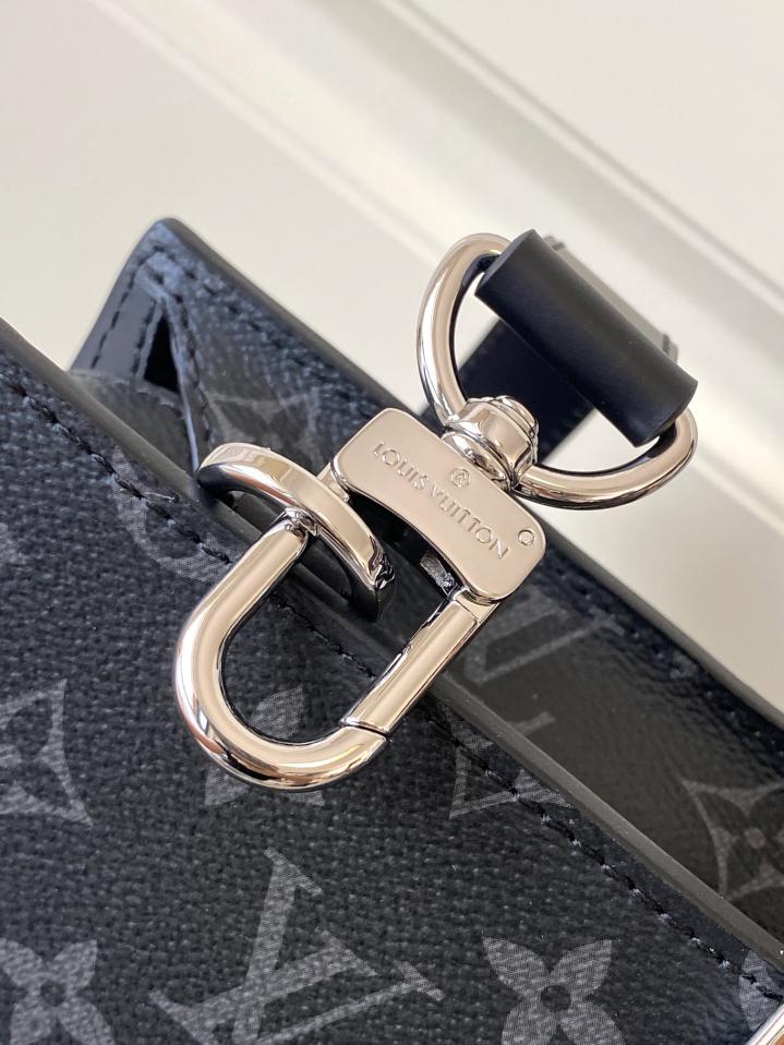 M11742 Versione con chip dinamico fiore nero La pelle è autentica qualità francese di grado A