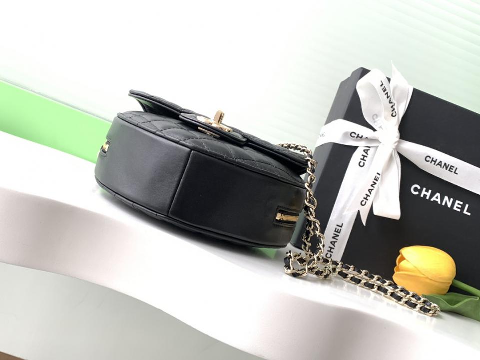 Serie d’amore primaverili ed estive di Chanel