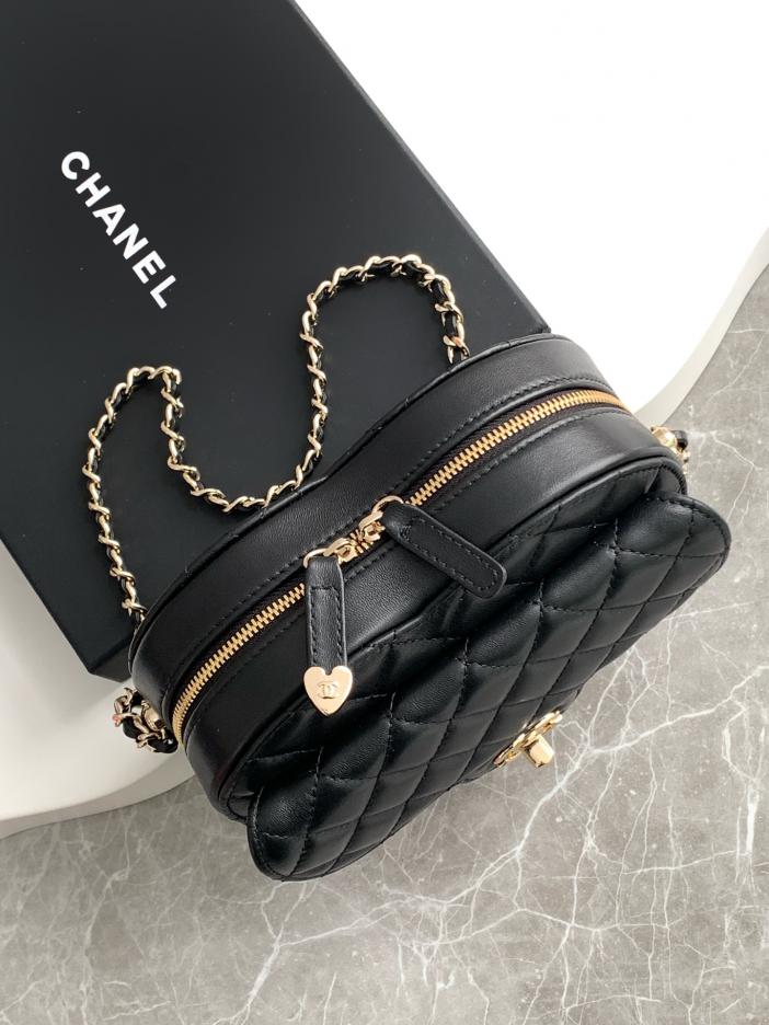 Serie d’amore primaverili ed estive di Chanel