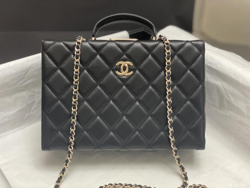 Chanel 24K nuova borsa per trucco retrò autunno e inverno