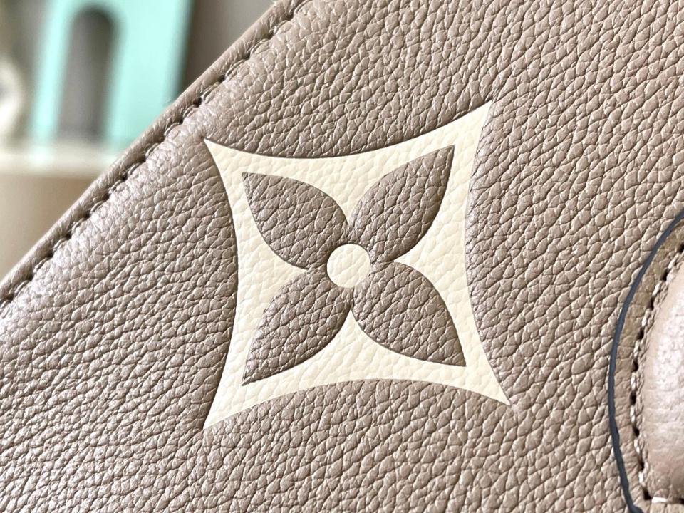 Borsa Louis Vuitton Top Top Dynamic Chip 23641.23640OnTheGo East West (DE13)