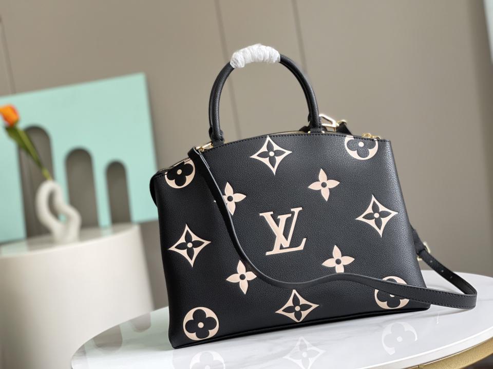 Chip dinamico dello strato superiore Louis Vuitton M45842M45811 Questa borsa Grand Palais (AC96).