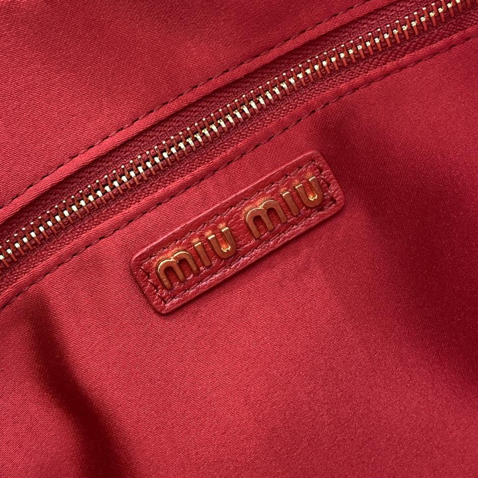 Con set completo di confezioni originali da banco” Borsa a tracolla da bowling media MIU MIU Arcadie Matelasse in pelle di pecora