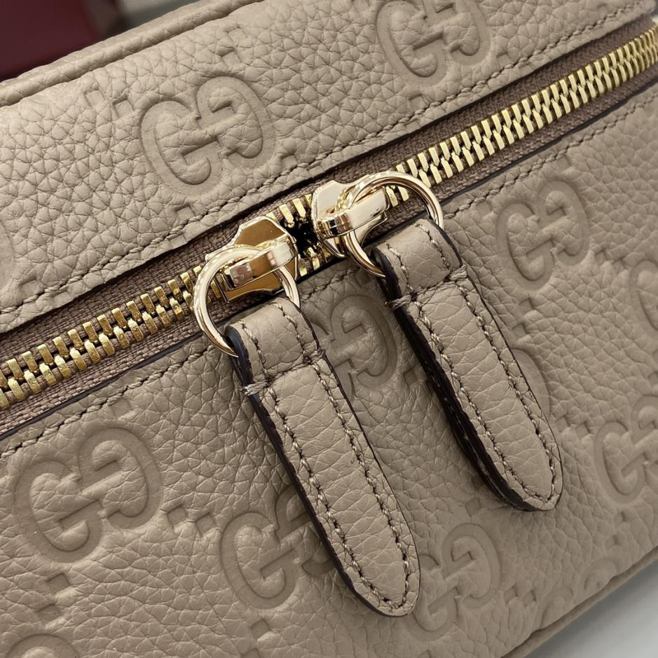 [Con set completo di confezione originale in scatola verde] Borsa super mini serie Gucci GG Emblem