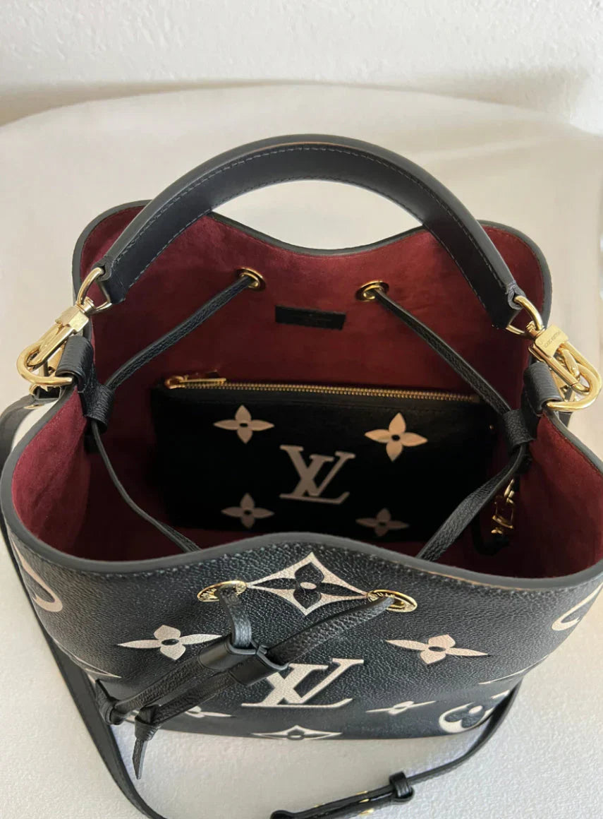Louis Vuitton Borsa NeòNoè MM in Pelle Monogram Giant - Nero