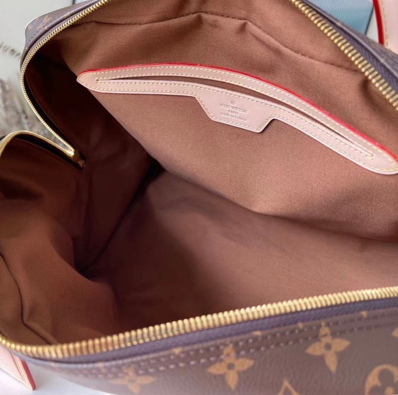 Louis Vuitton Borsa Carryall in Tela Monogram