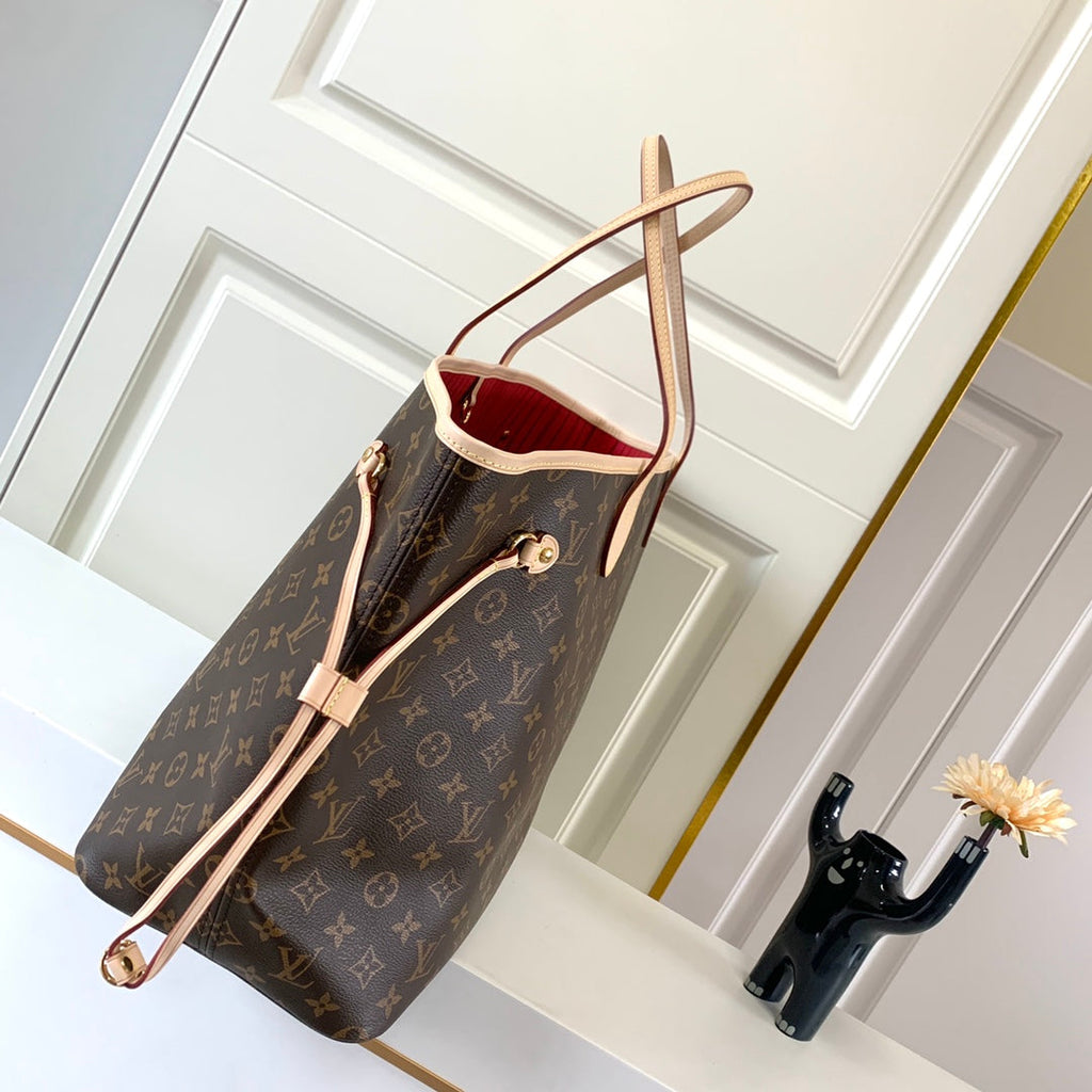 Louis Vuitton Borsa Neverfull MM in Tela Monogram - Rosso Ciliegia