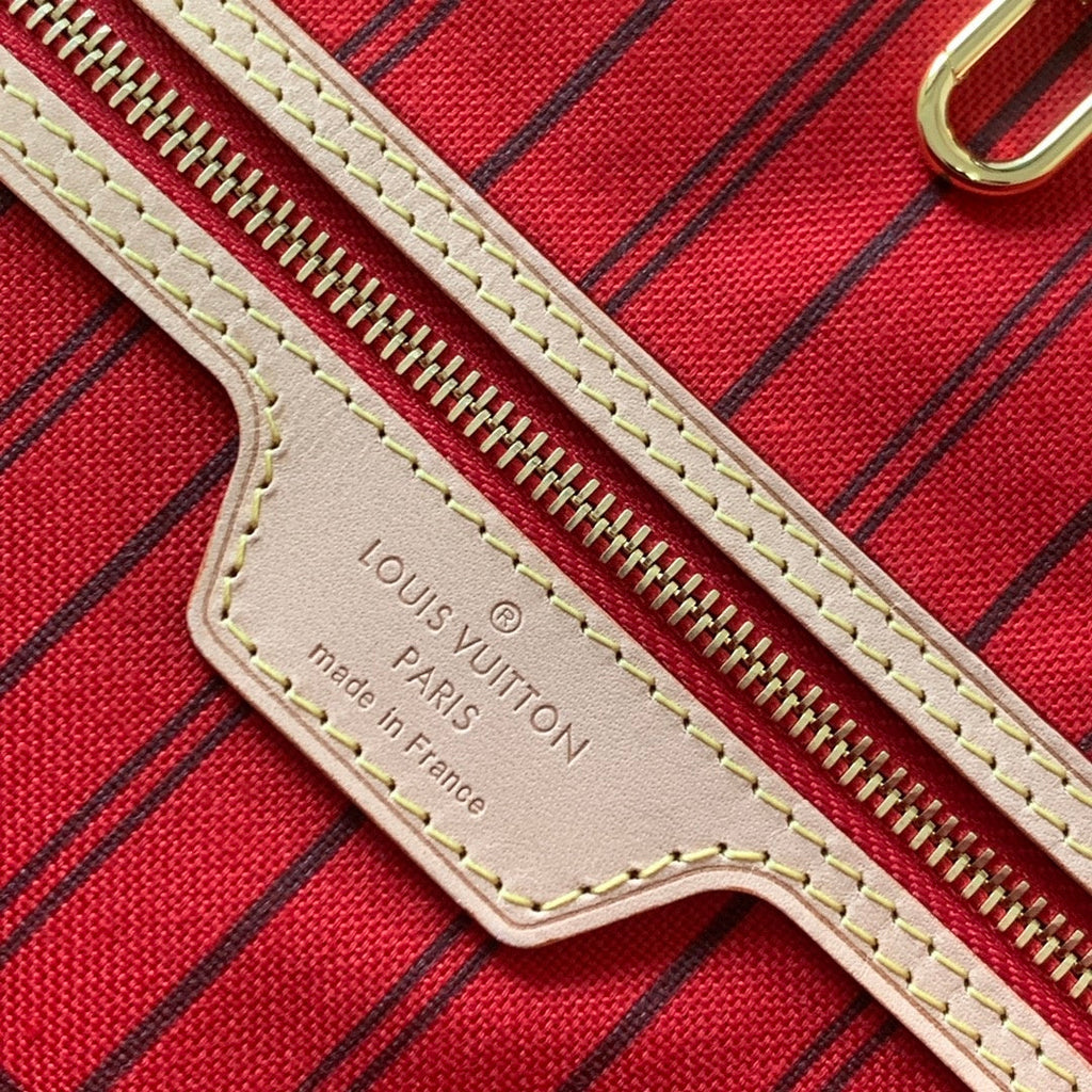 Louis Vuitton Borsa Neverfull MM in Tela Monogram - Rosso Ciliegia