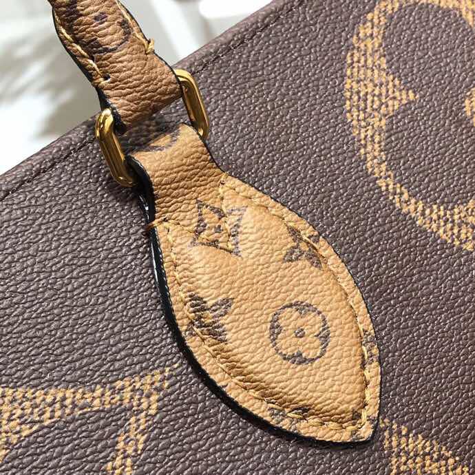 Louis Vuitton Onthego GM in Tela Monogram Giant