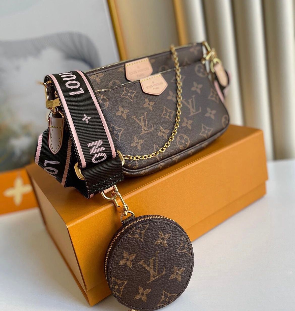 Louis Vuitton Multi Pochette Accessoires in Tela Monogram  Verde Kaki