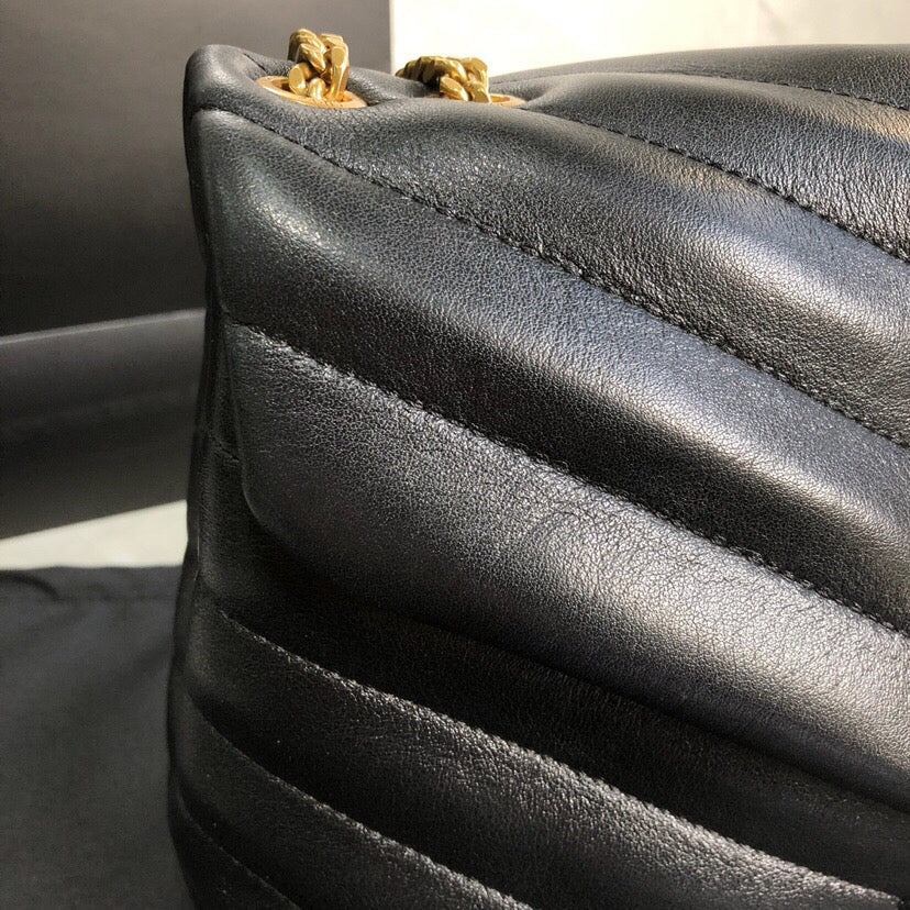 Yves Saint Laurent Loulou Piccola in Pelle Trapuntata