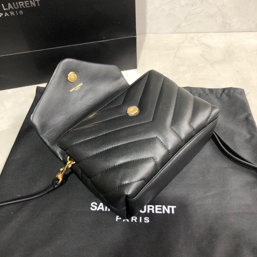 Yves Saint Laurent Loulou Toy in Pelle Trapuntata