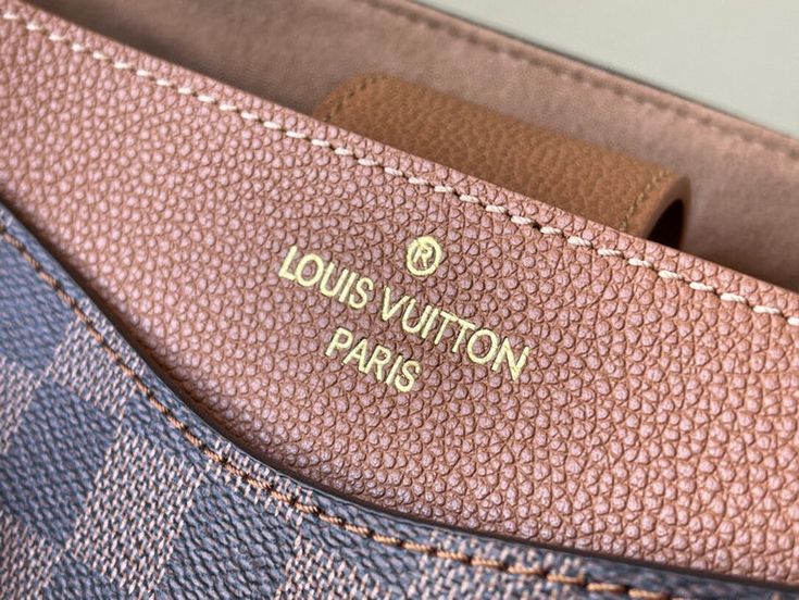 Louis Vuitton Riverside in Damier Ébène e Pelle di Vitello Ciliegia