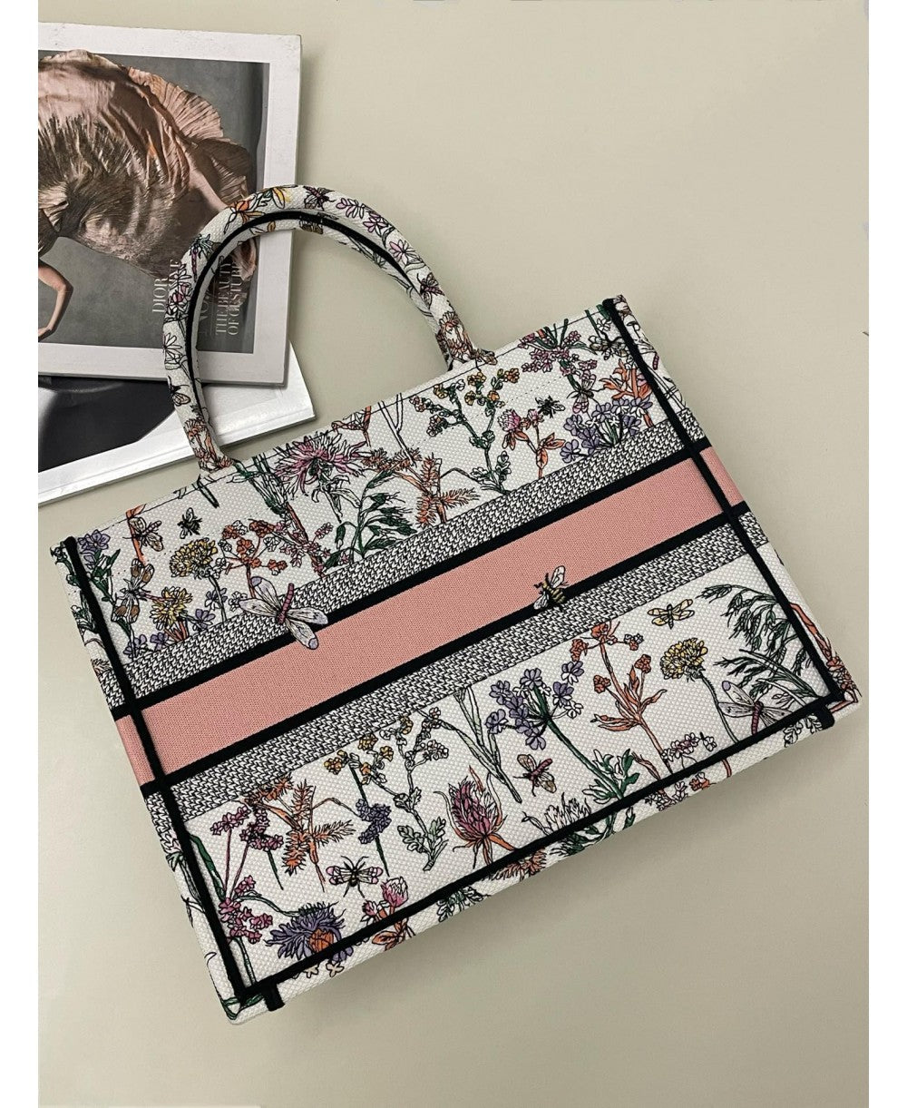 CHRISTIAN DIOR Medium Dior Book Tote