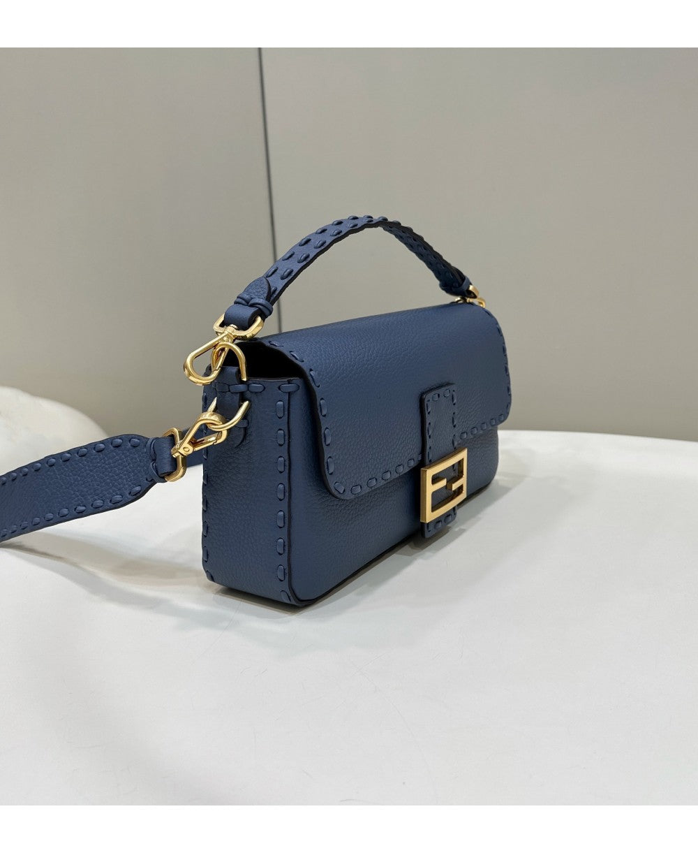 FENDI Baguette