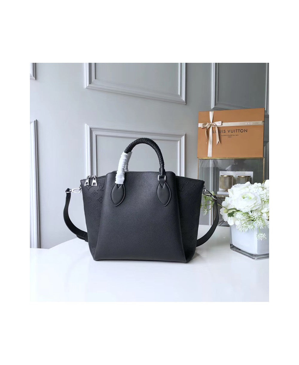 Louis Vuitton Borsa Haumea in Pelle Traforata Mahina - Nero