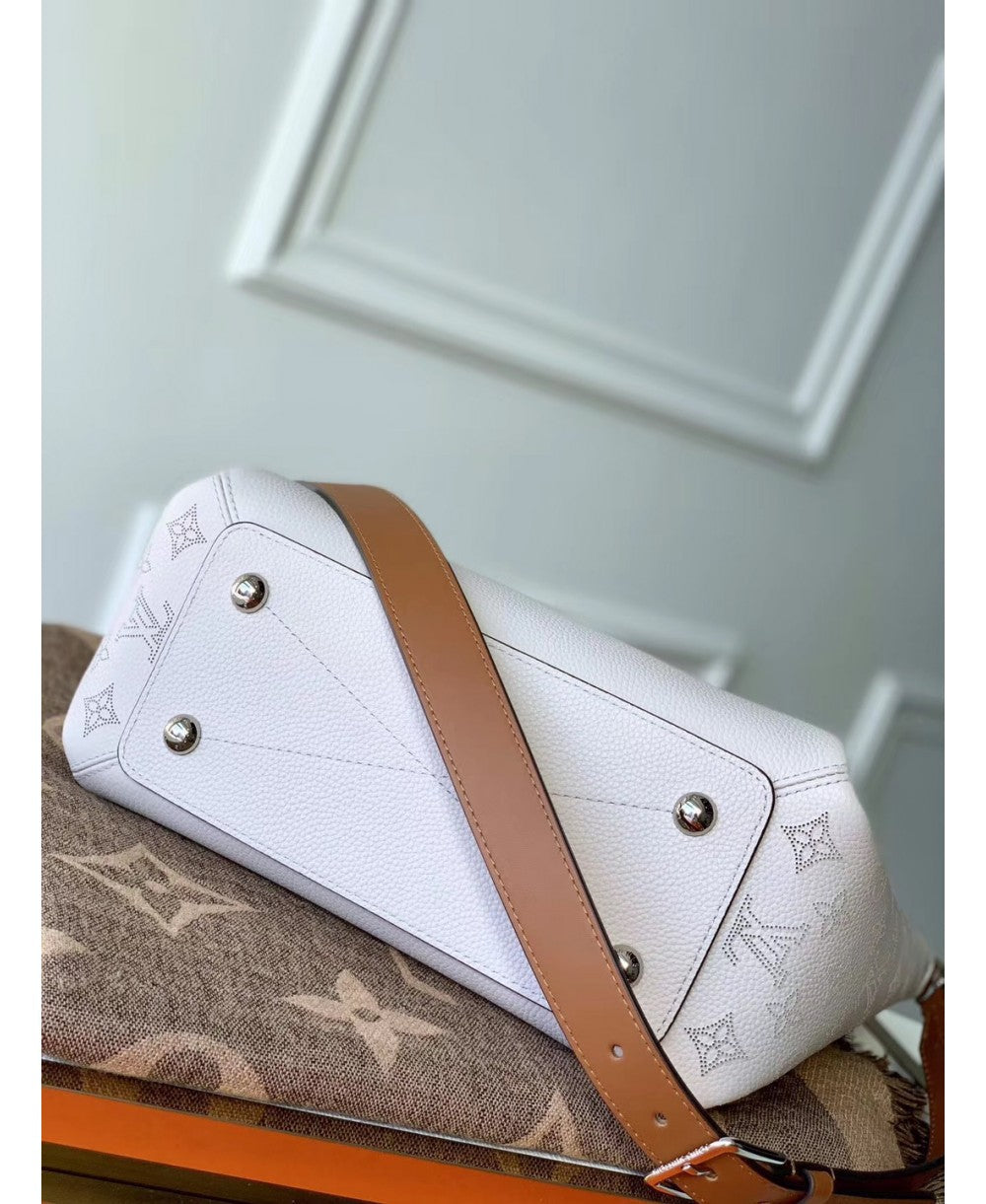 Louis Vuitton Haumea in Morbida Pelle Mahina