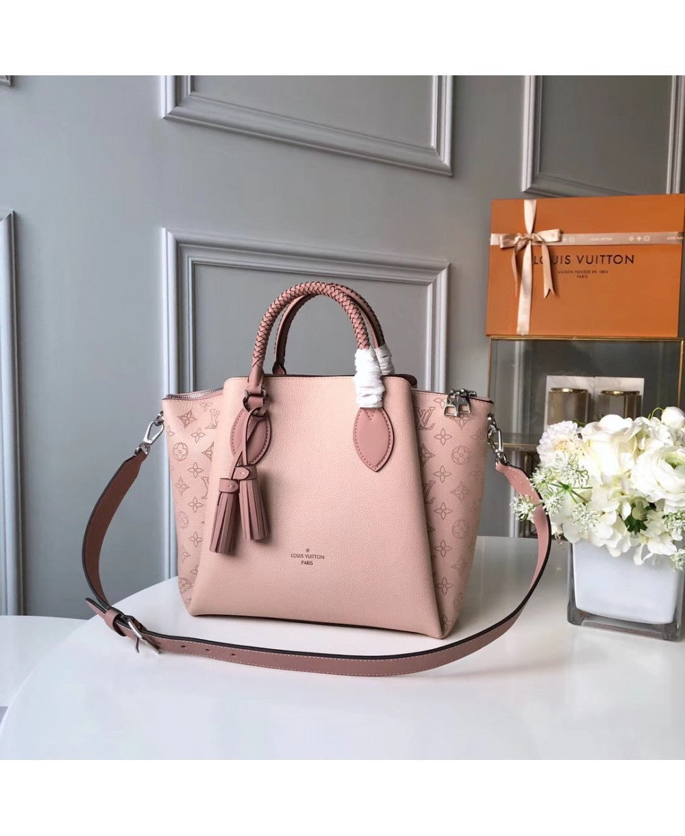 Louis Vuitton Borsa Haumea in Pelle Traforata Mahina - Rosa Magnolia