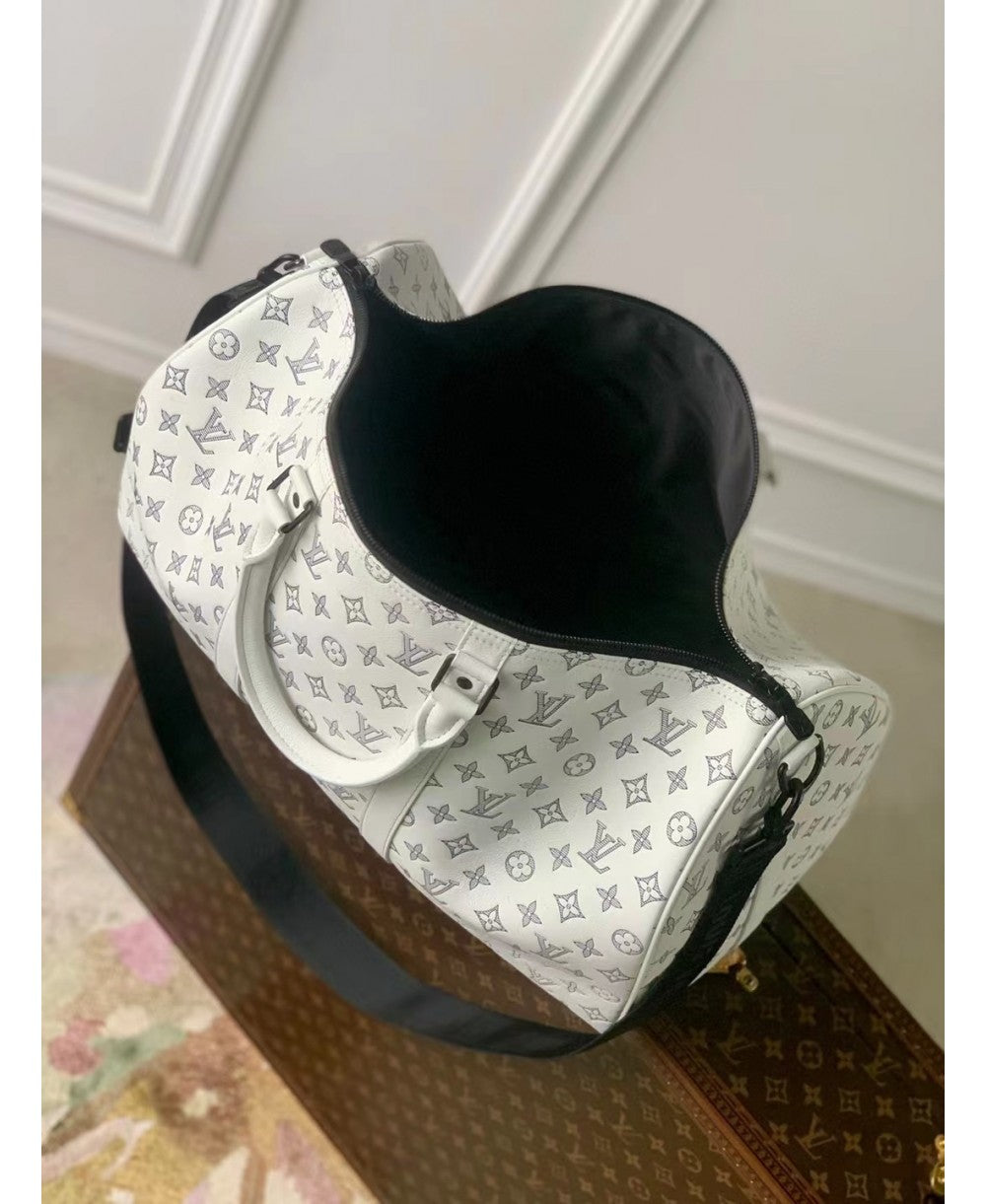 Louis Vuitton Keepall Bandoulière 50 in Pelle Monogram Shadow - Bianco e Blu Navy