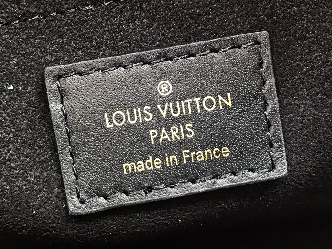 Louis Vuitton Petite Malle Souple - Edizione LV Match